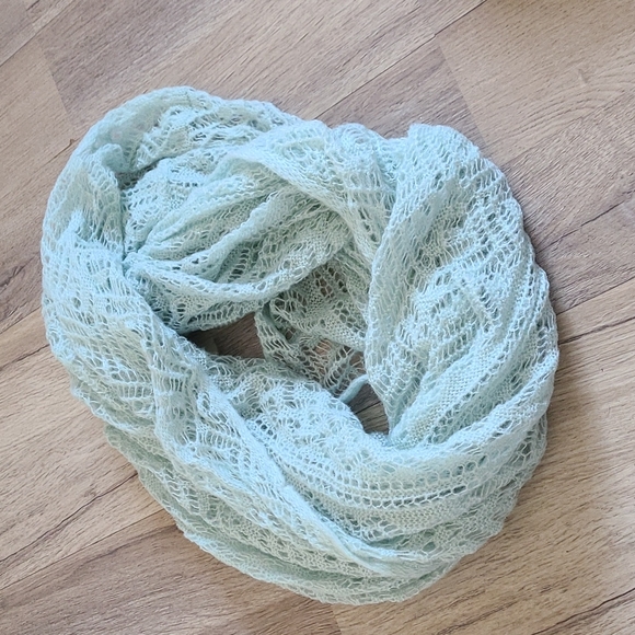 Infinity Scarf Bundle - Picture 6 of 7